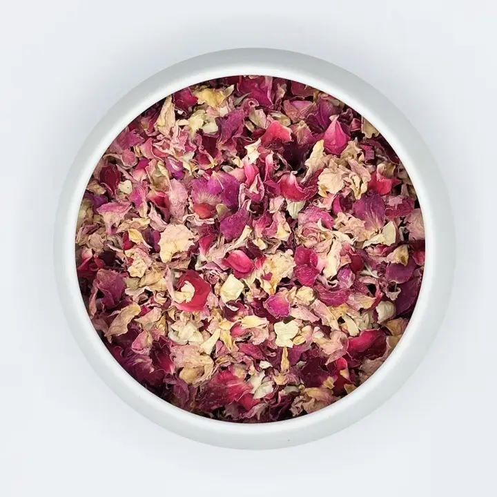 Dried flower petals